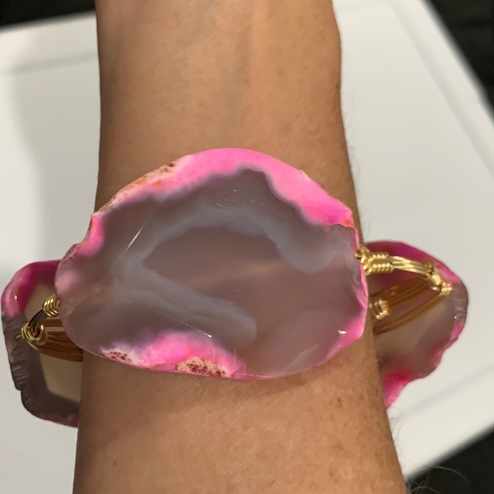 NWOT BOURBON AND BOWETIES BANGLE